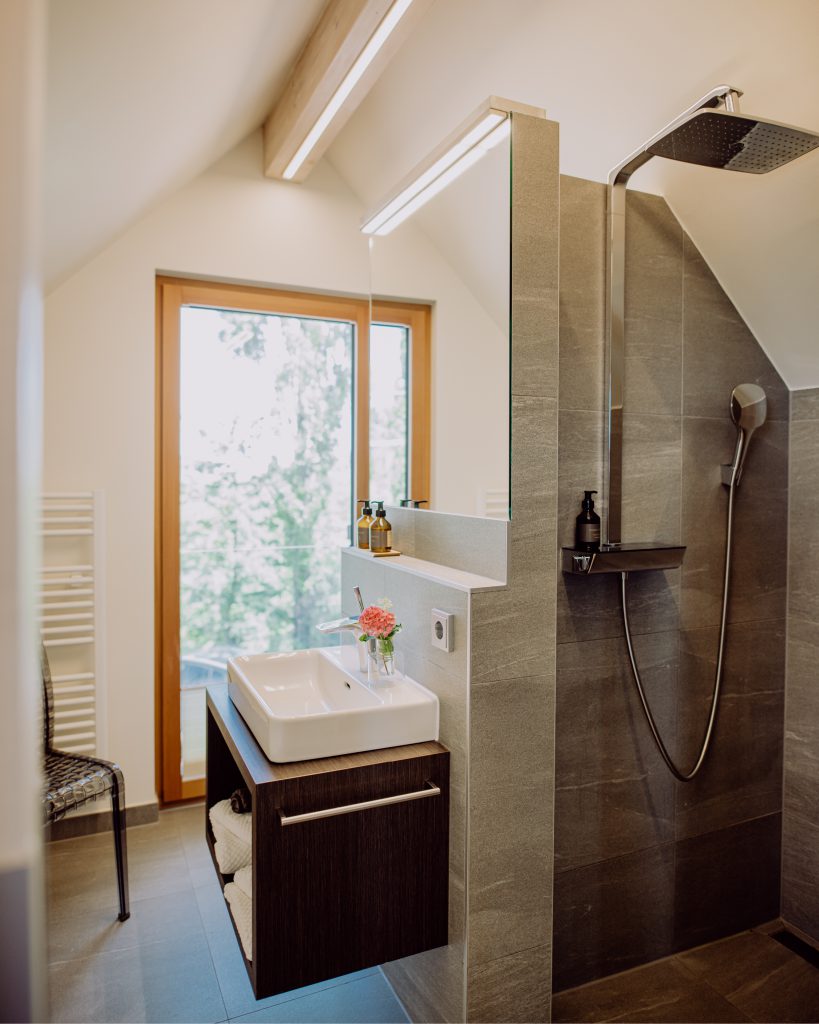 Badezimmer vom Winkel Sulzblick Zimmer